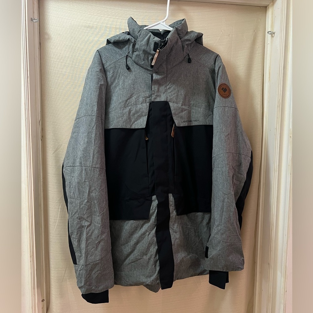 Obermeyer Men's Charcoal and Black Ski Jacket Multiple Pockets size medium